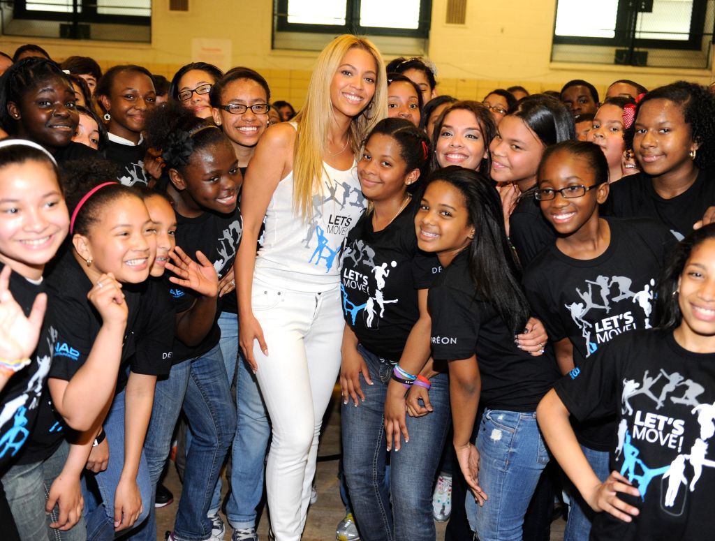 Beyonce Surprises Students at PS/MS 161 in Harlem, New York City